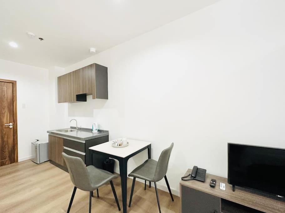 Mangrove Residences Mactan Punta Engaño Εξωτερικό φωτογραφία